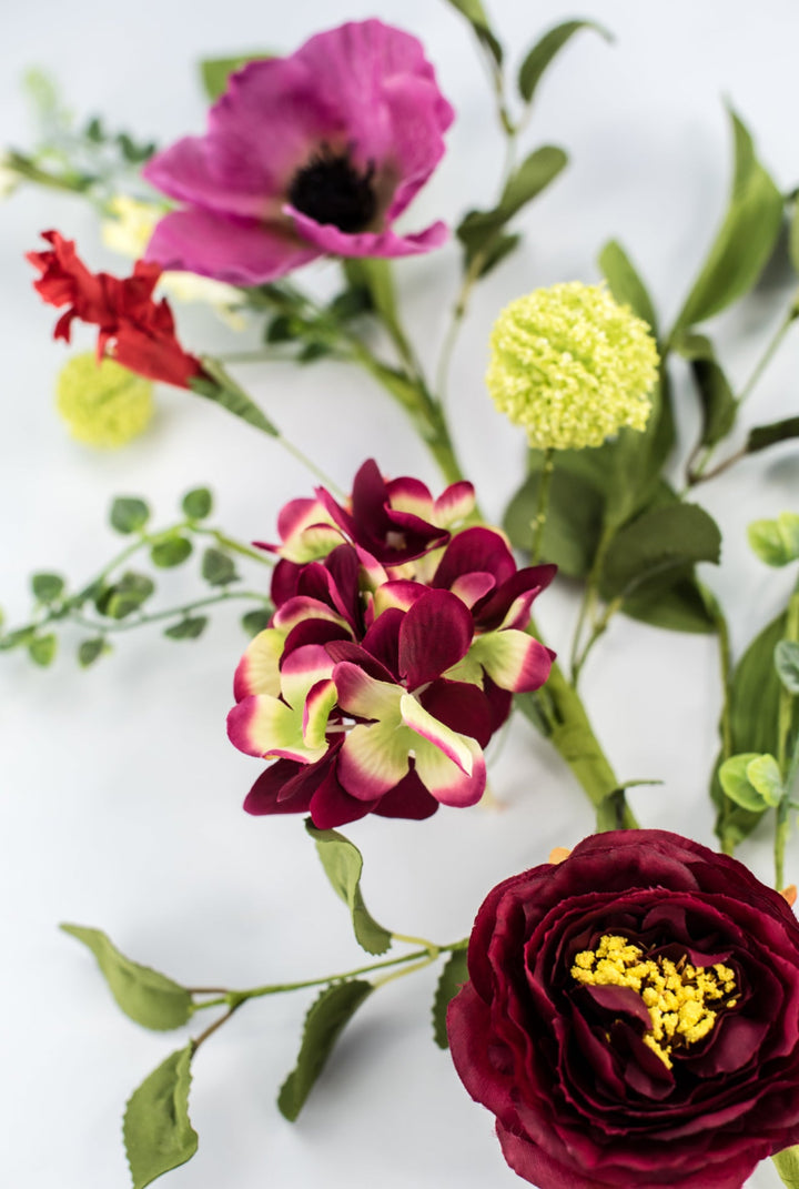Poppy and hydrangea spray - Greenery Market65000