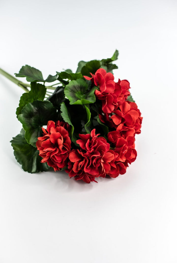 Real touch geranium bush, red - Greenery MarketMTF24297 RED
