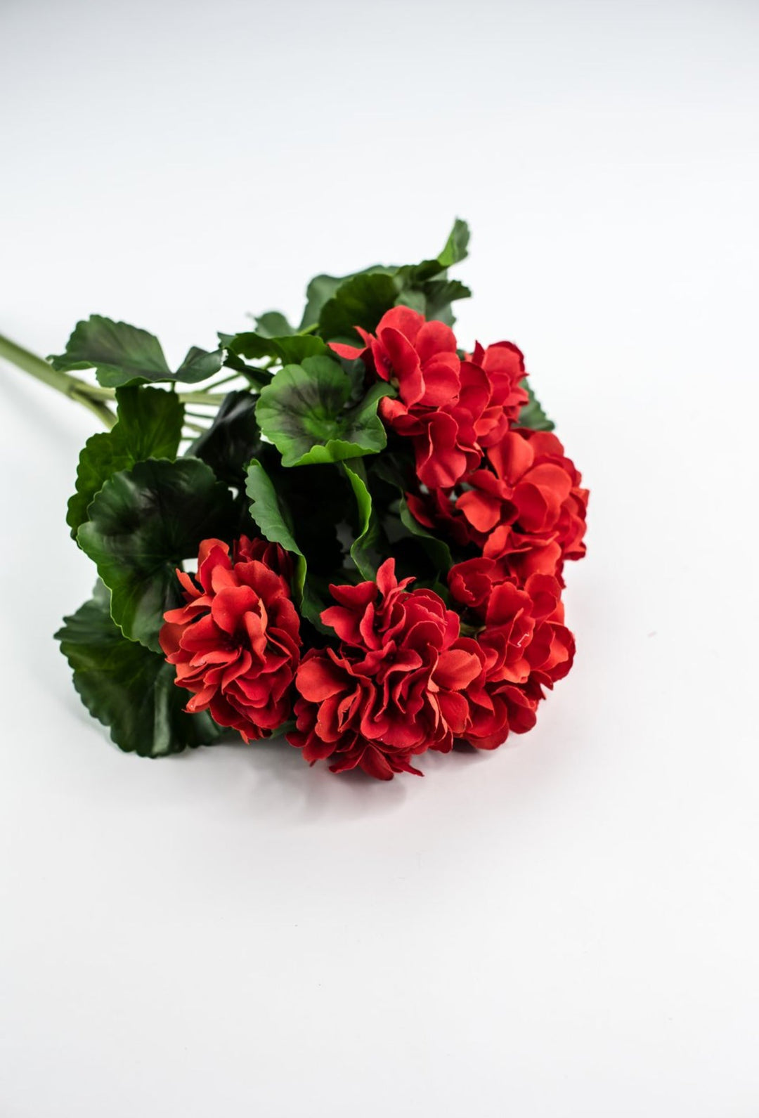 Real touch geranium bush, red - Greenery MarketMTF24297 RED