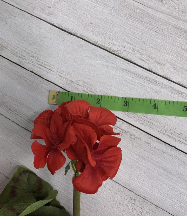 Red Geranium, Artificial geraniums - Greenery Marketartificial flowers25761