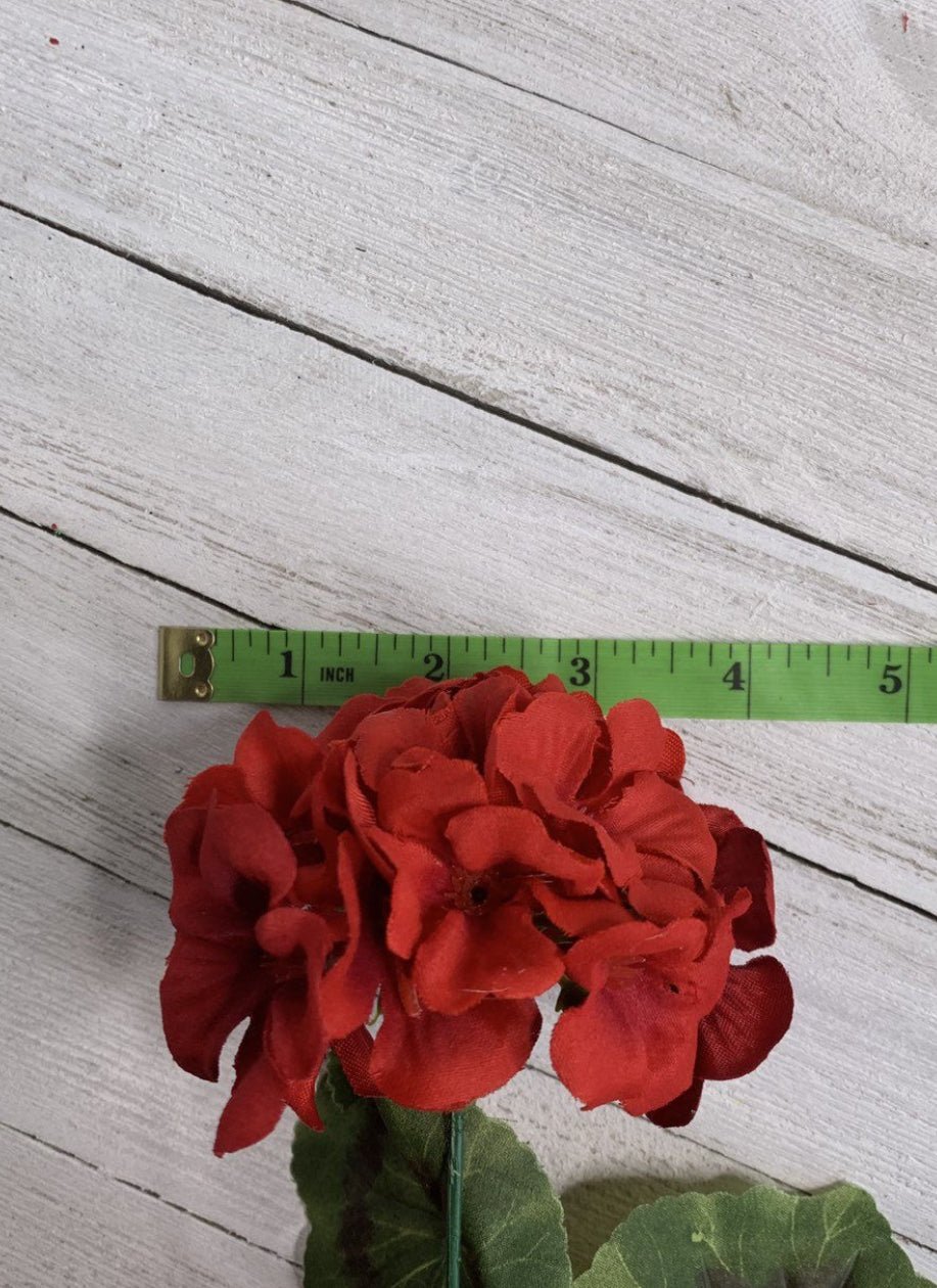 Red Geranium, Artificial geraniums - Greenery Marketartificial flowers25761