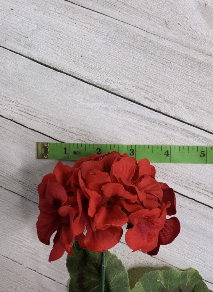 Red Geranium, Artificial geraniums - Greenery Marketartificial flowers25761