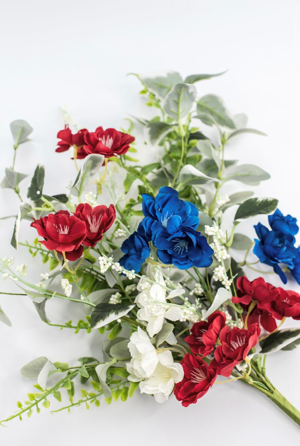 Red, white, and blue flower bush - Greenery Marketartificial flowers64041
