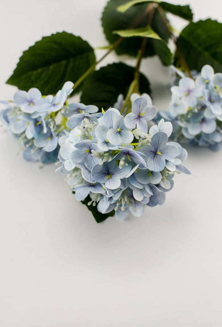 Snowball hydrangea spray - light blue - Greenery Market6222 - B
