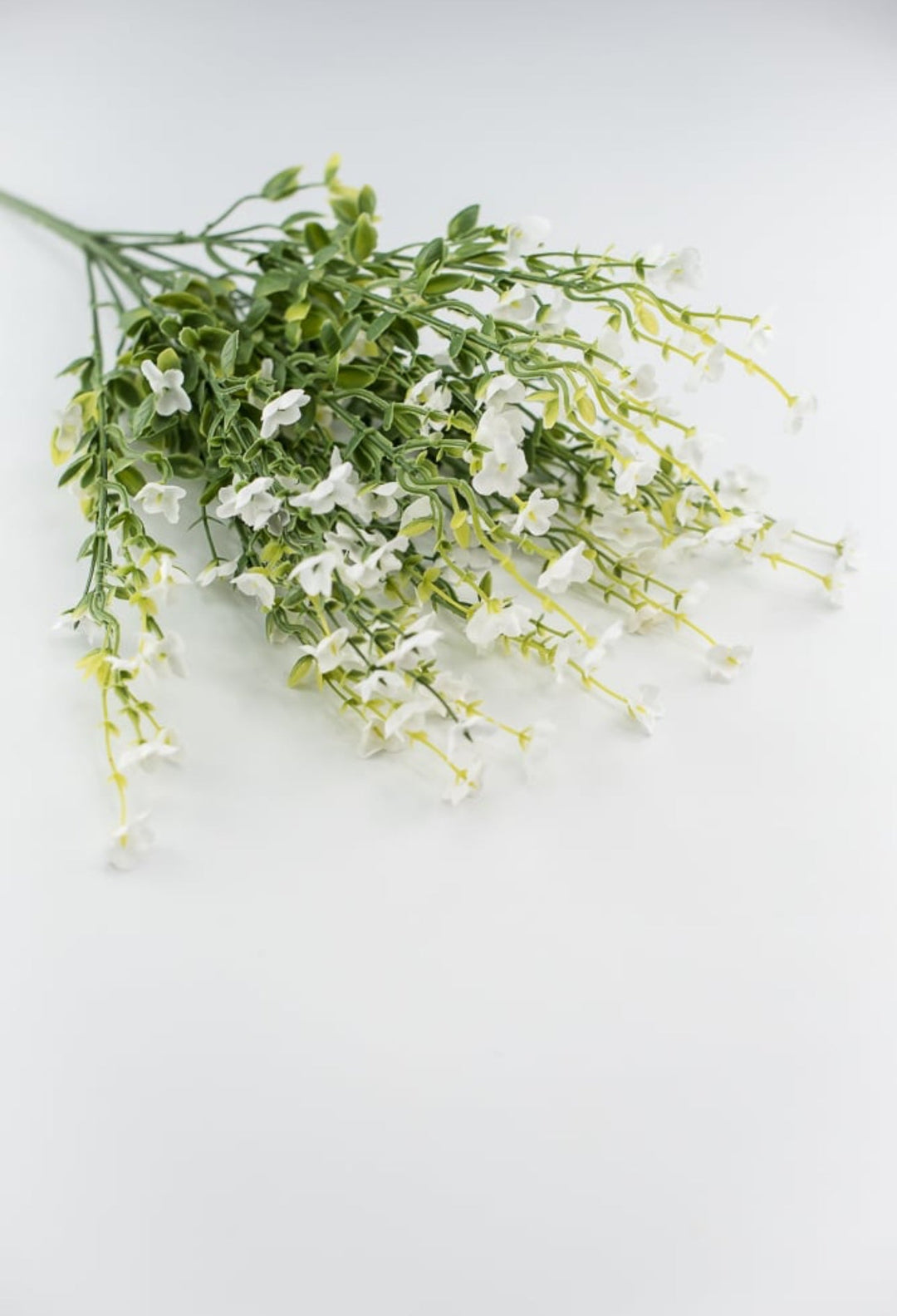 White filler flower and greenery bush - Greenery Marketartificial flowers83416 - WT