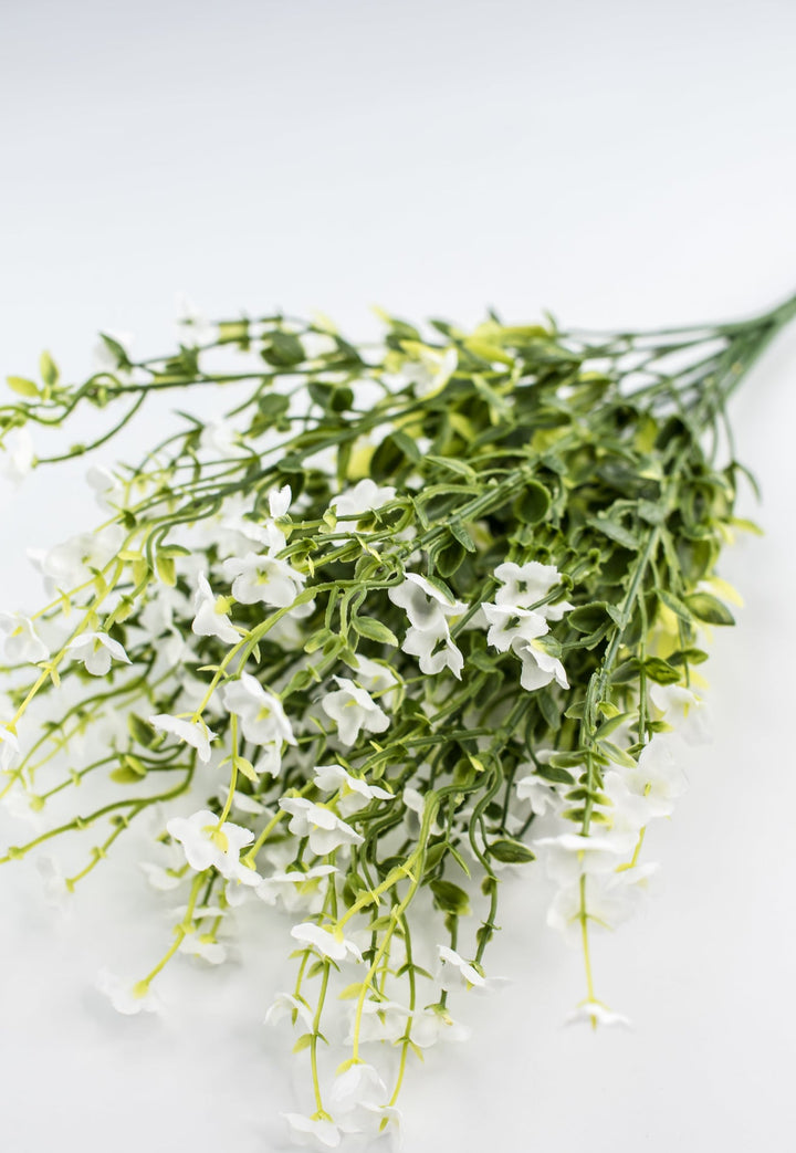 White filler flower and greenery bush - Greenery Marketartificial flowers83416 - WT