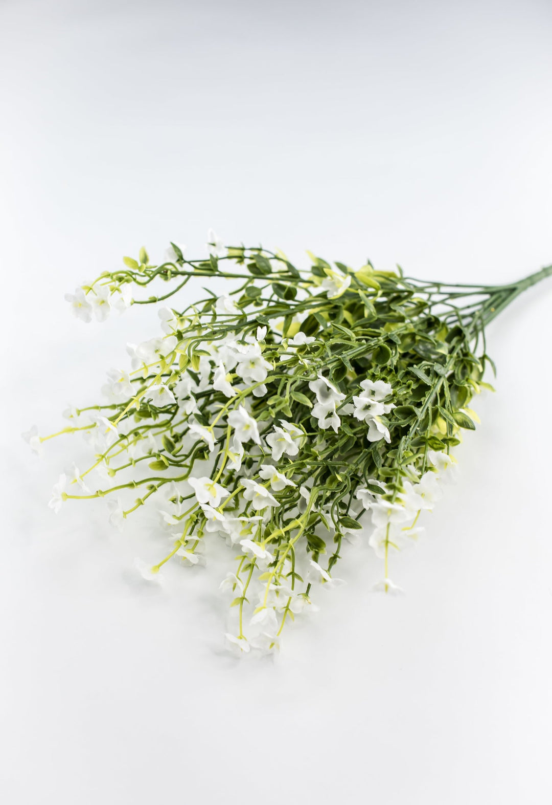 White filler flower and greenery bush - Greenery Marketartificial flowers83416 - WT