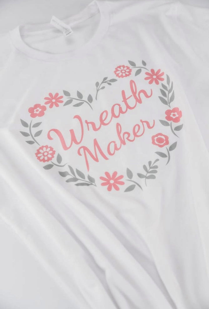 Wreath maker heart T-shirt - BLACK FRIDAY DEAL - Greenery MarketClothingLargewreathmakerheart