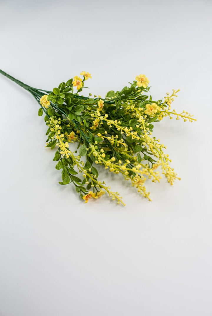 Yellow filler flower and berries bush - Greenery Market85001 - YEL