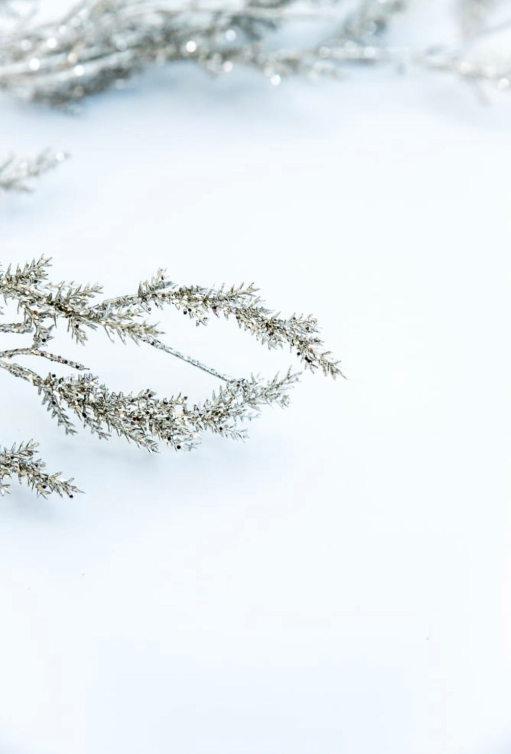 Glittered tassel grass branch spray - platinum - Greenery MarketXG907-PT