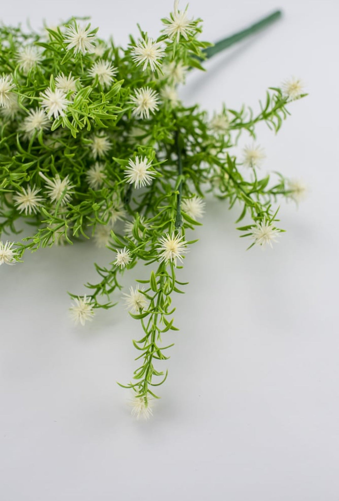White bud Greenery bush - Greenery Marketgreenery84238